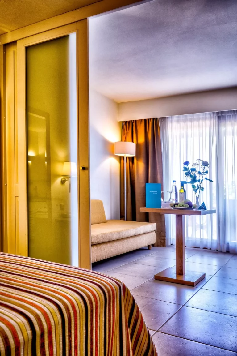 Blue sea beach family room one bedroom