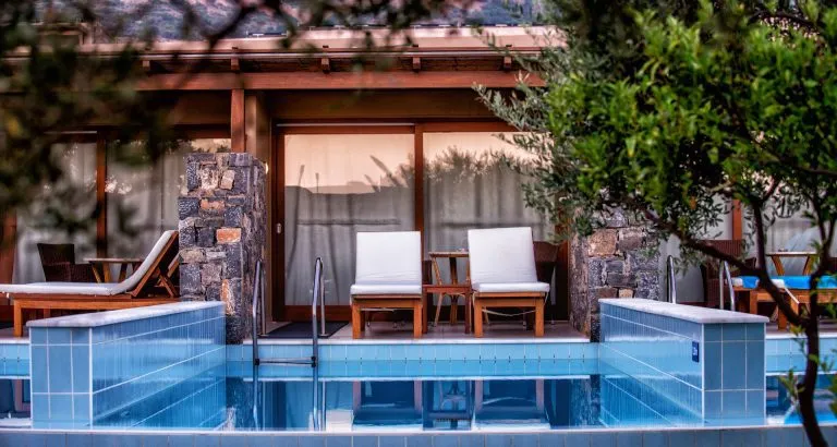 Blue sea beach private pool