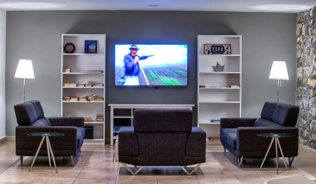 Blaues Meer Strand tv Ecke