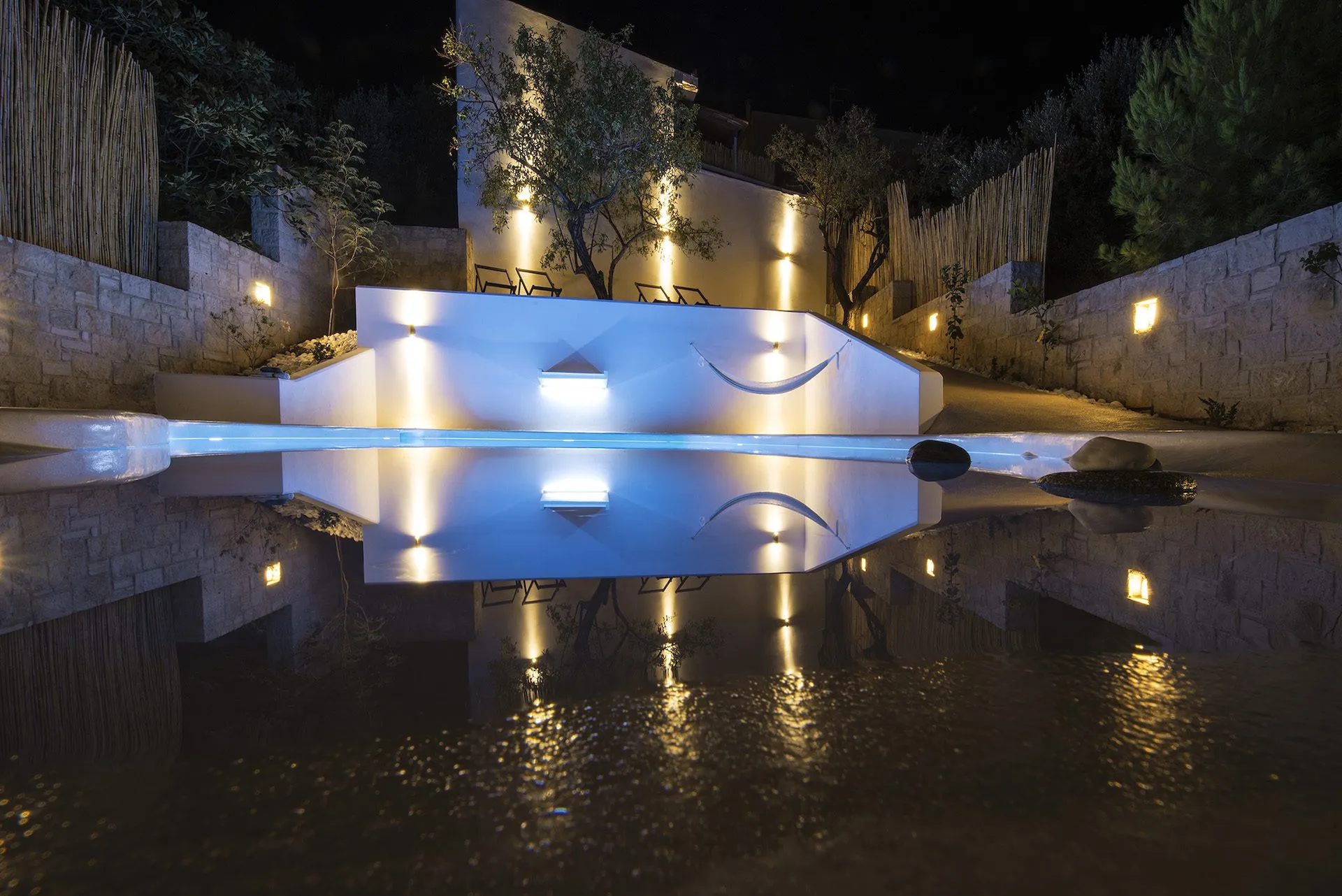 Bohemian blue crete