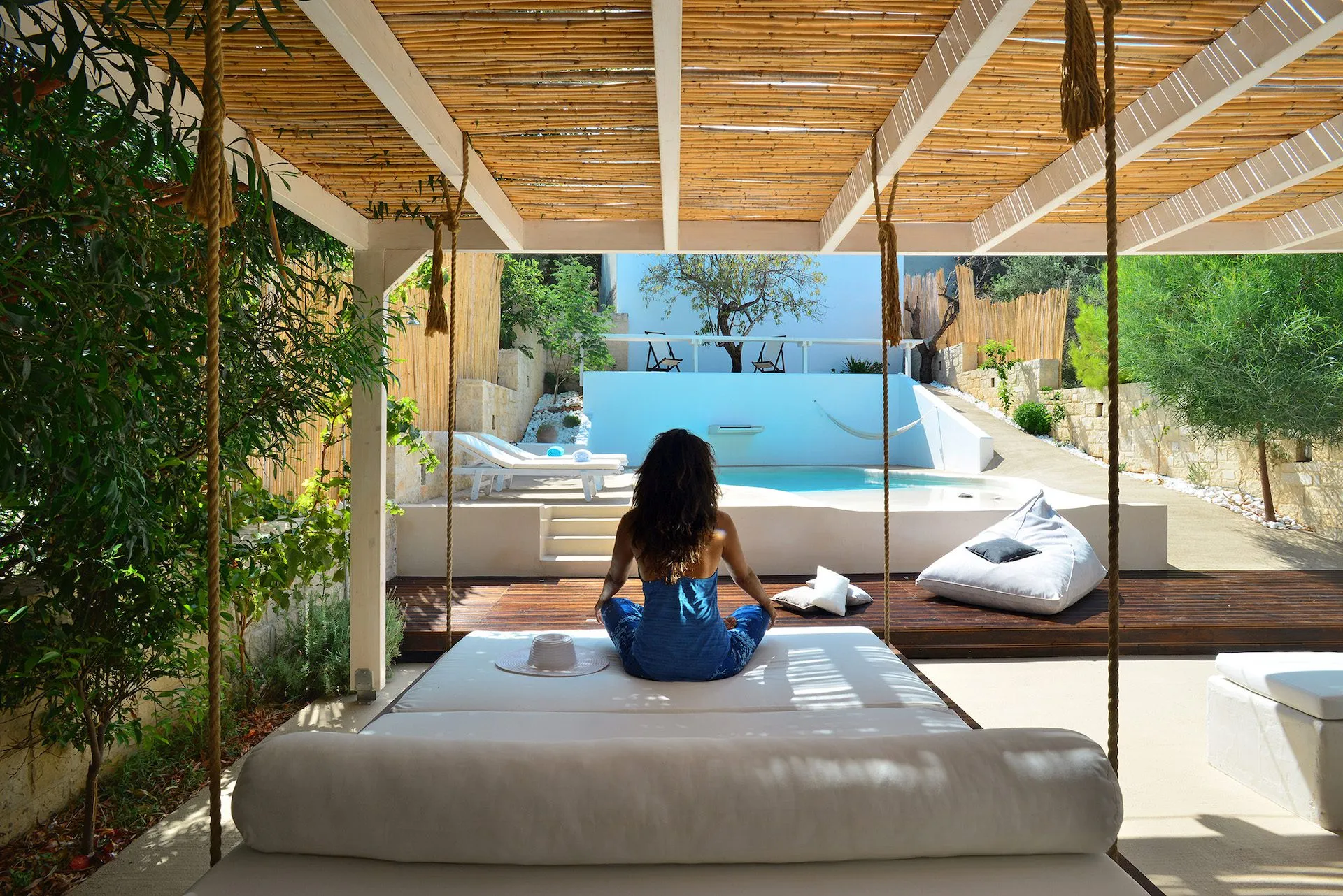 Bohemian blue crete
