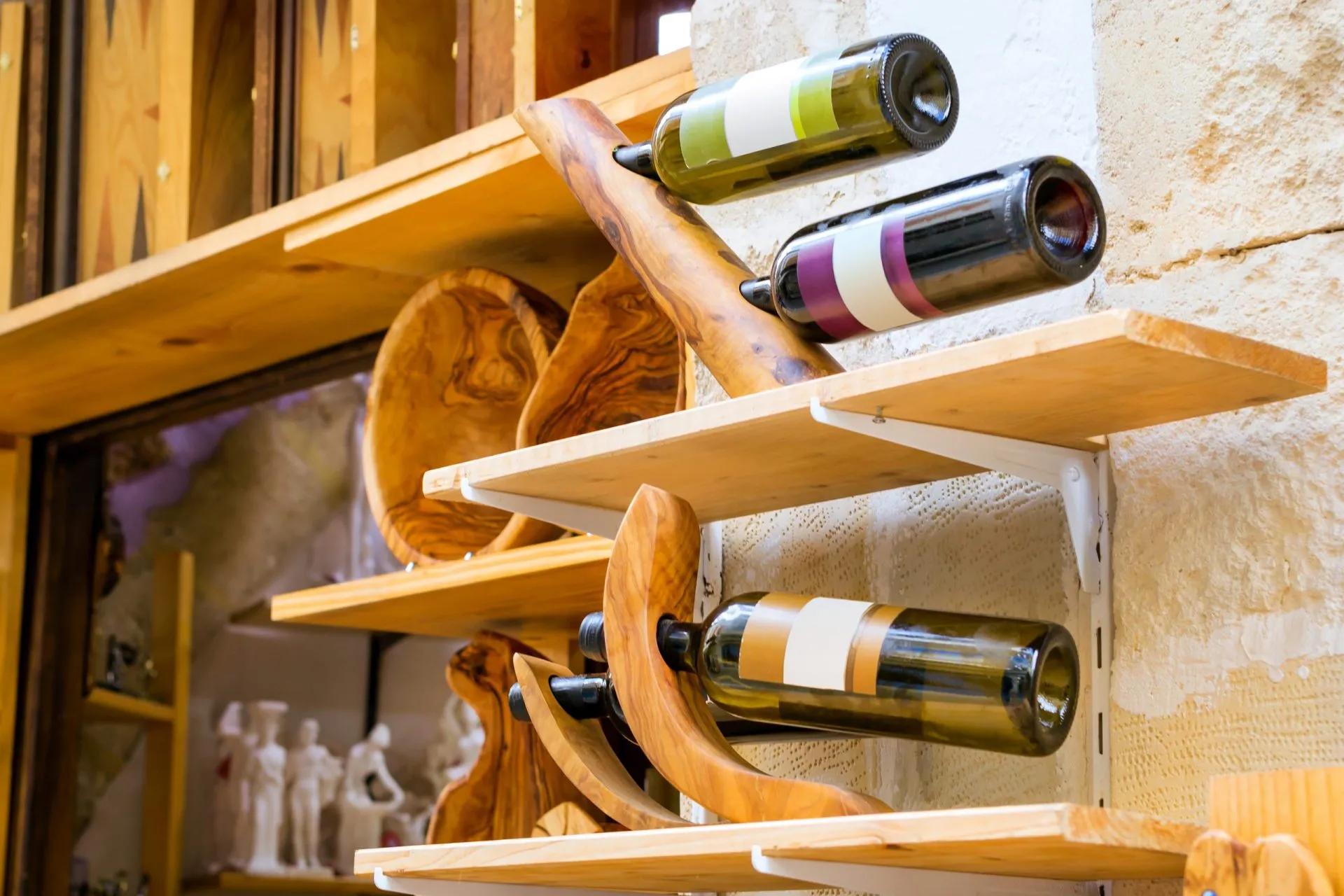 Crete gourmet wine rhetimino