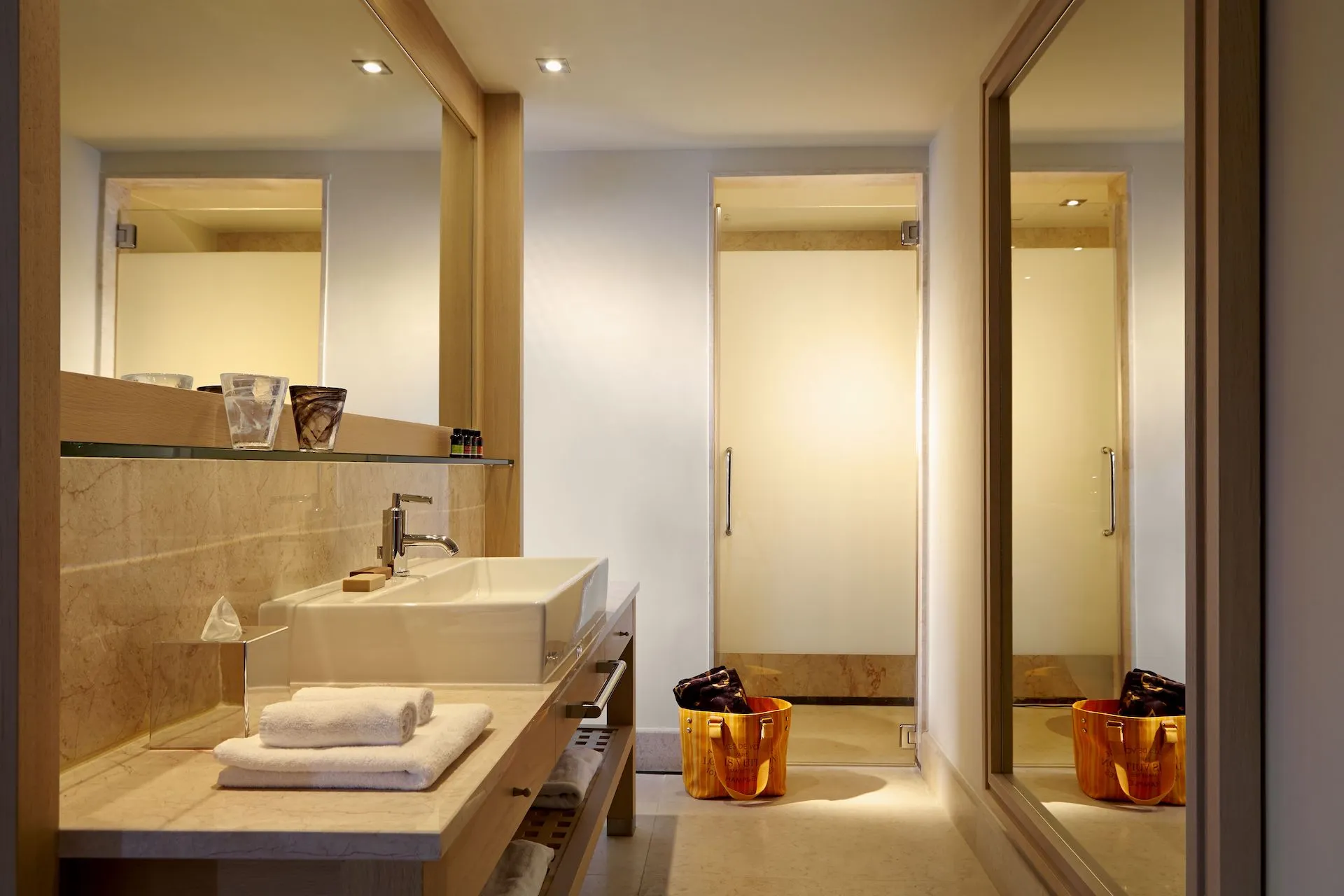 Dc villa bathroom