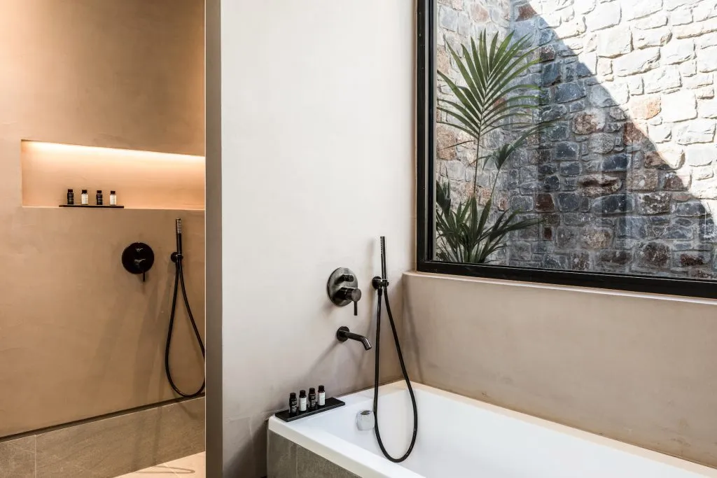 Die Kuppeln von Elounda Badezimmer