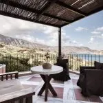 Domes of elounda premium suite Sitzbereich im Freien