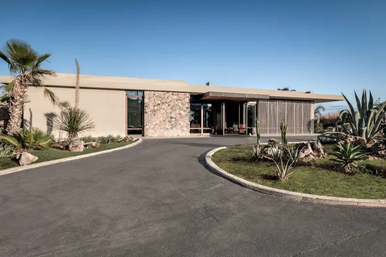 Domes zeen hotel entrance