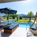 Eliros Superior-Doppelzimmer mit privatem Pool