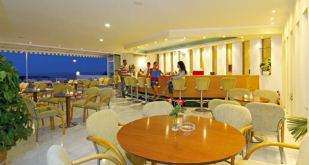 Rethymno mare main bar artemis