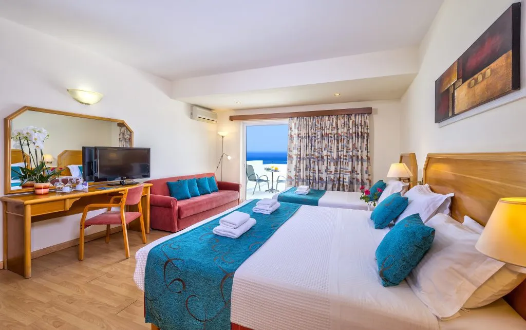 Rethymno mare r junior suite r m royal